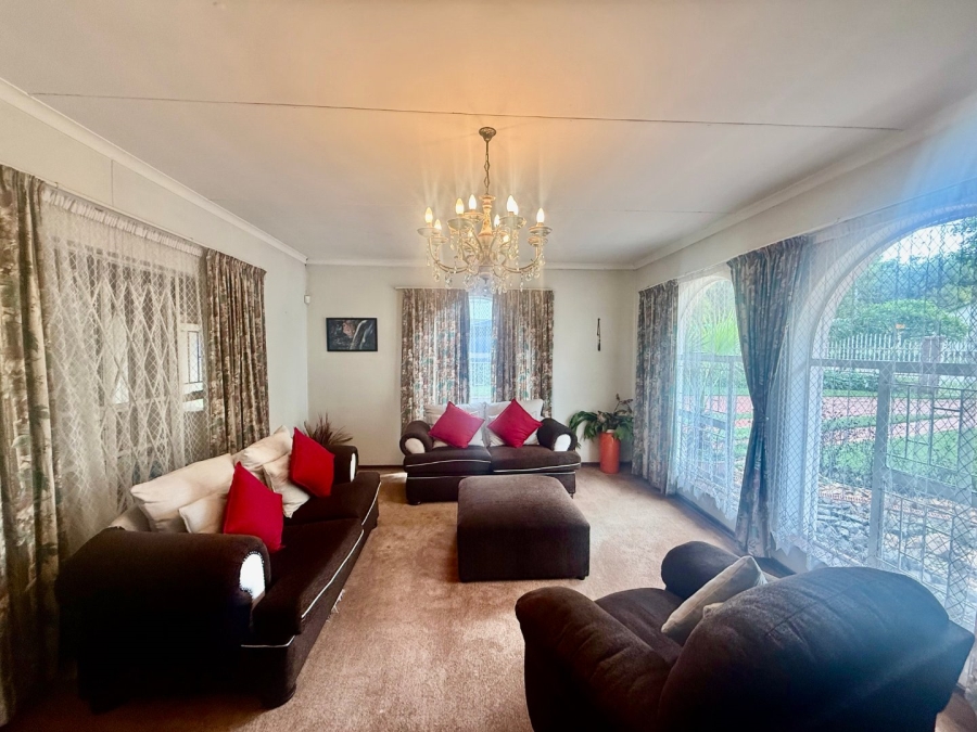 To Let 4 Bedroom Property for Rent in Schoemansville North West